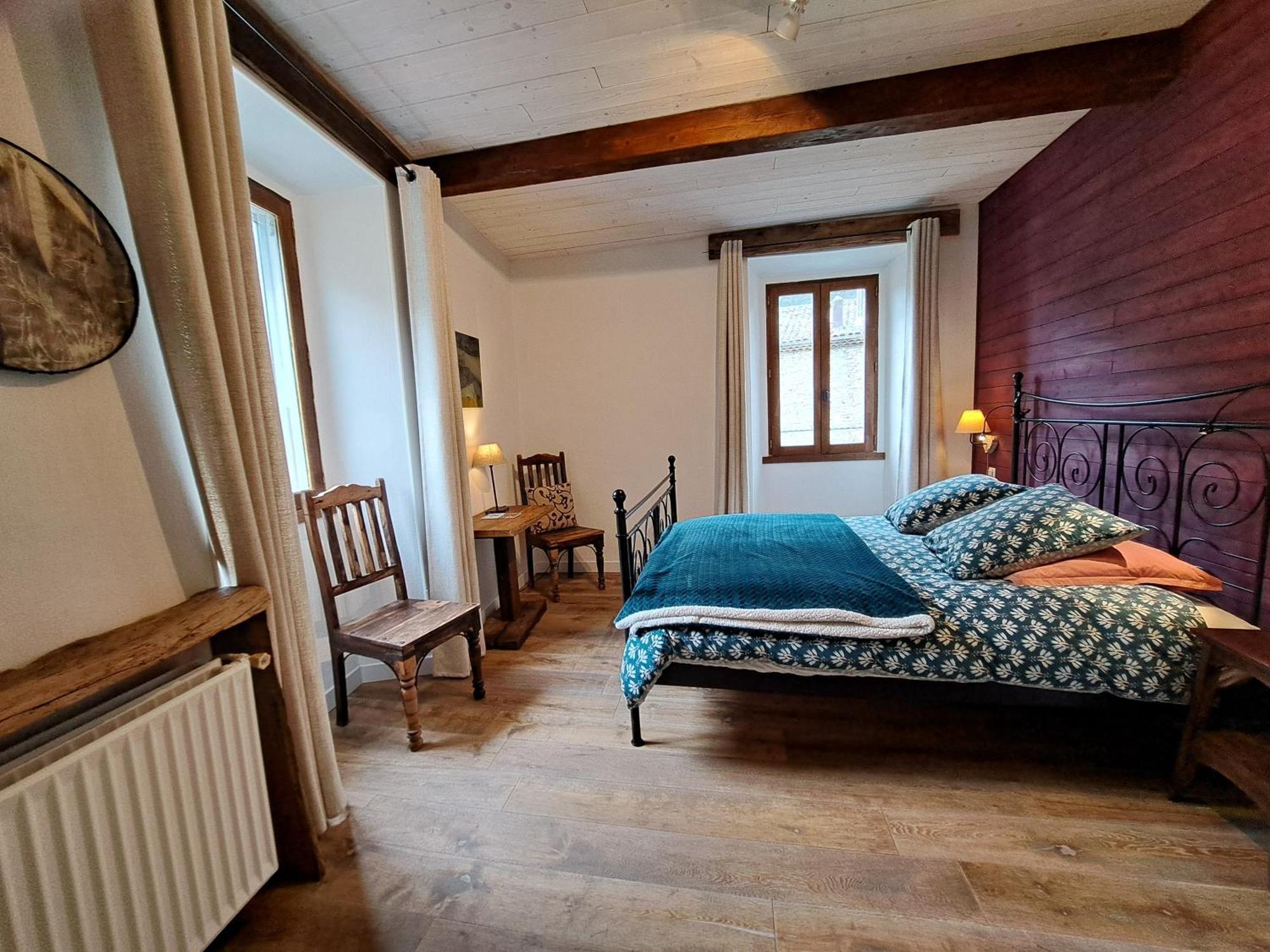 Le Sareymond Bed & Breakfast Menee Ngoại thất bức ảnh